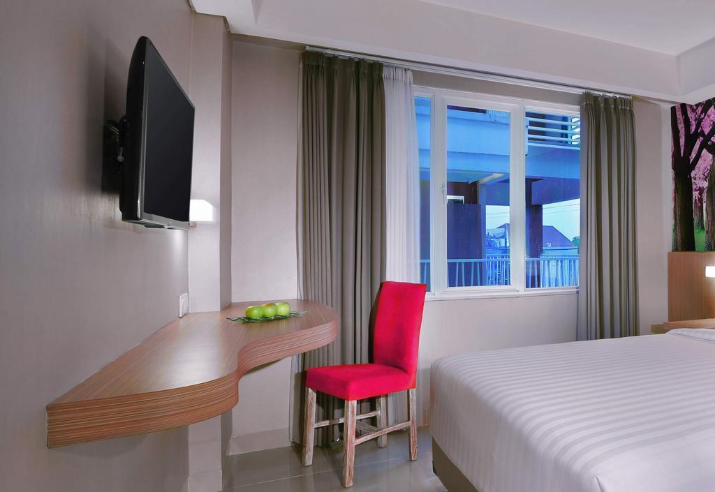 The Vasini Hotel Denpasar  Exterior photo