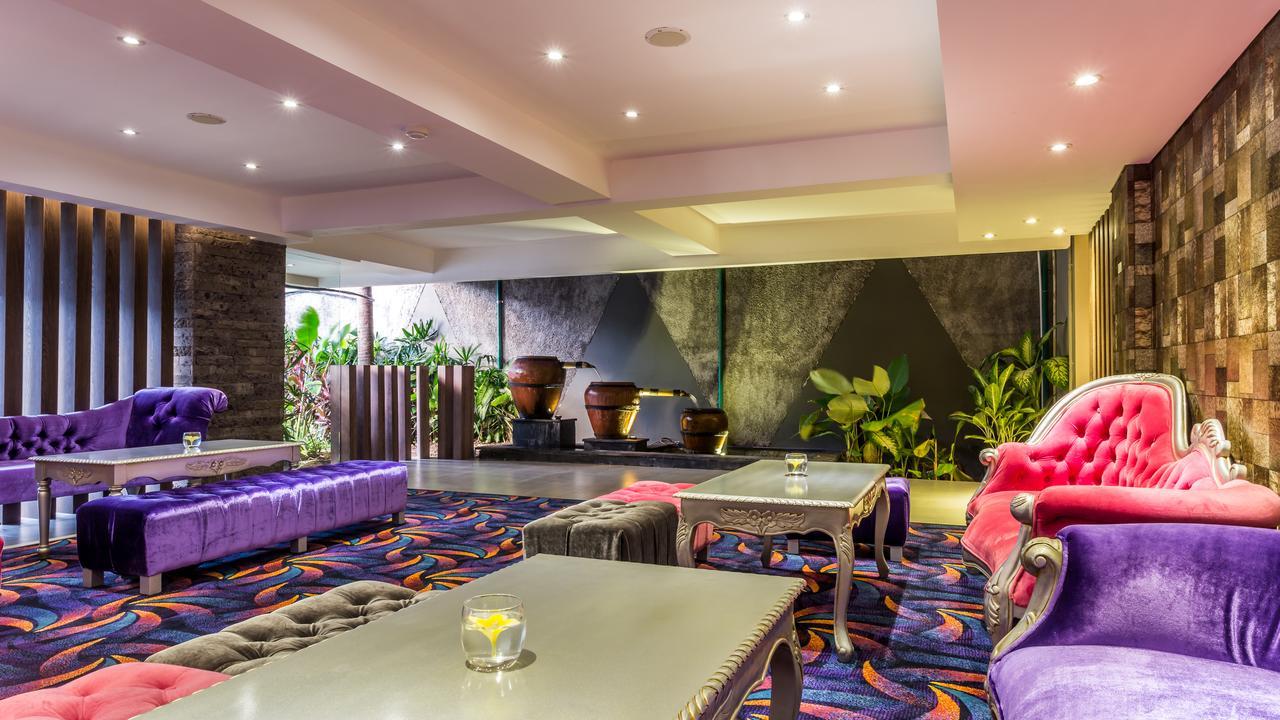 The Vasini Hotel Denpasar  Exterior photo