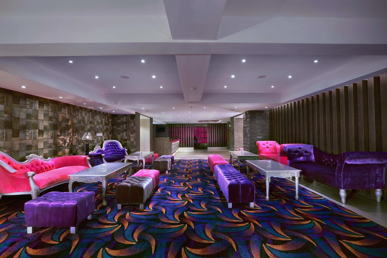 The Vasini Hotel Denpasar  Exterior photo