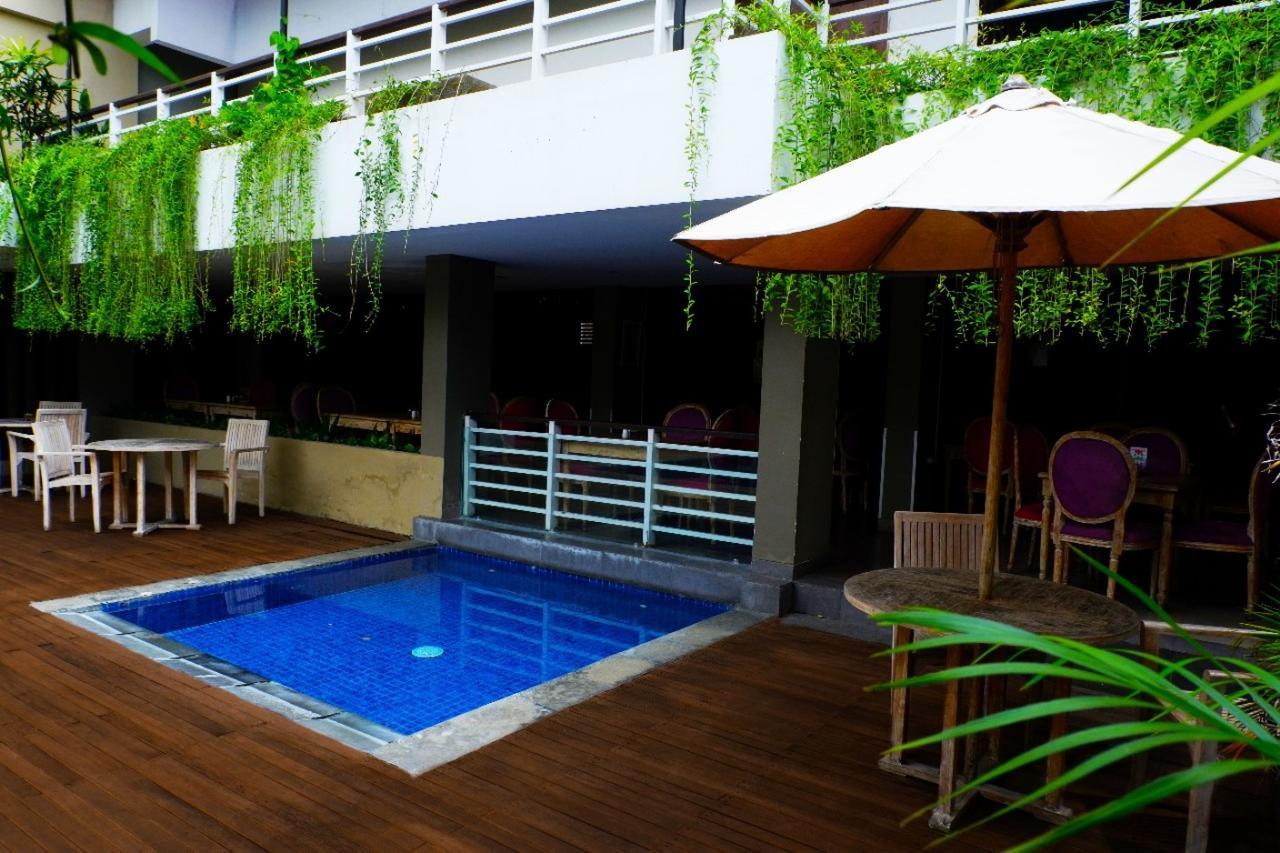 The Vasini Hotel Denpasar  Exterior photo